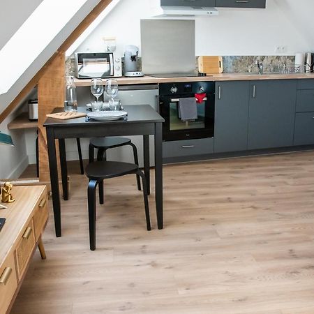Confortable T1Bis Renove, Au Coeur D'Un Bourg Calme La Chapelle-Neuve  Eksteriør bilde